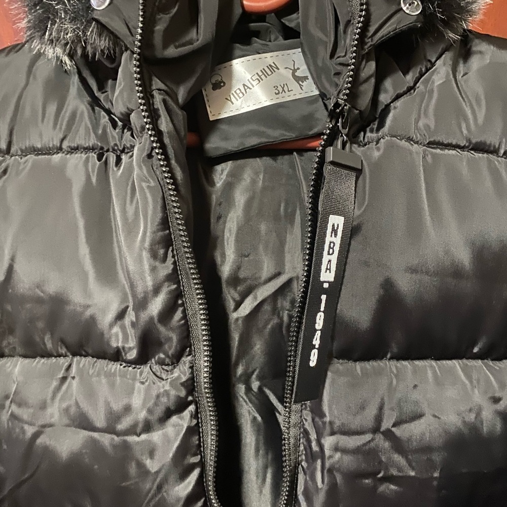 Coat - Picture 12 of 14